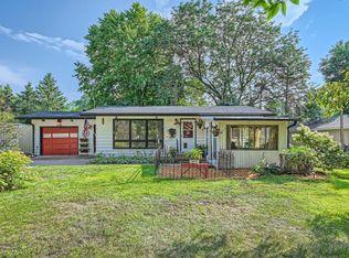 111 Broadway St Sw, Isanti, MN 55040