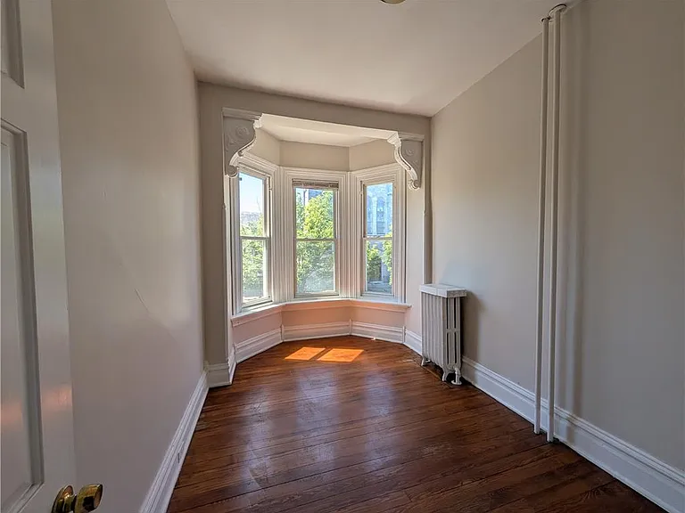 87 E Broad St #2 — Photo 19