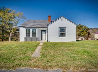 3304 Rushmore Rd, Kingsport, TN 37660