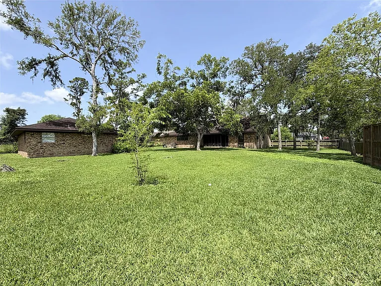 2603 Brom Bones Blvd — Photo 25
