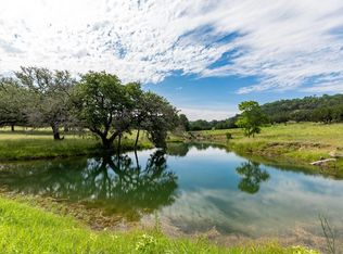 986 Bear Creek Rd, Kerrville, TX 78028
