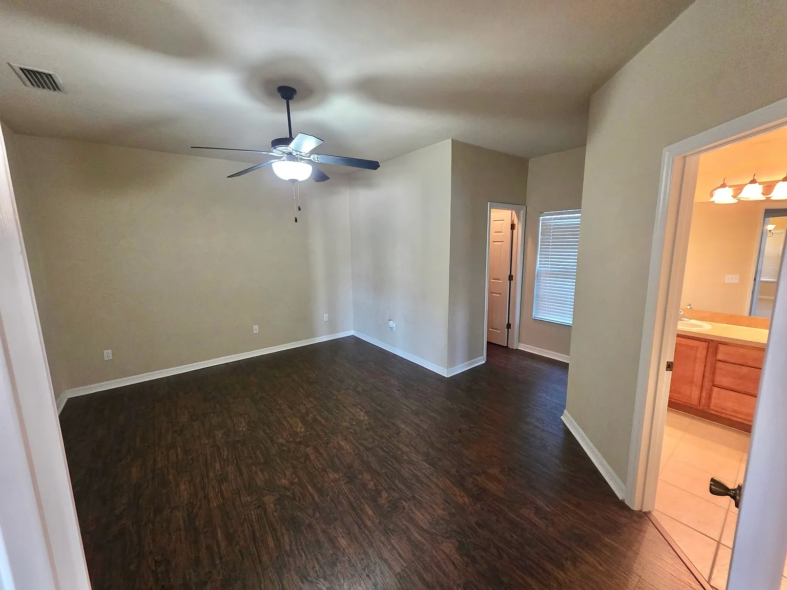 1522 Northwest 120th Way - 1 — Photo 3