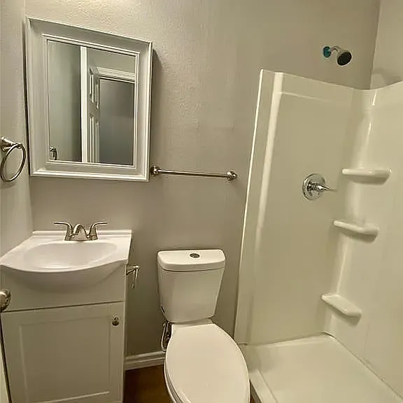 1040 E Richmond Ave — Photo 7