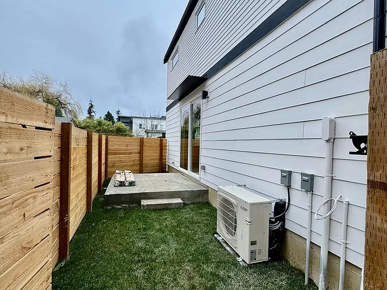9513 3rd Ave NW — Photo 8