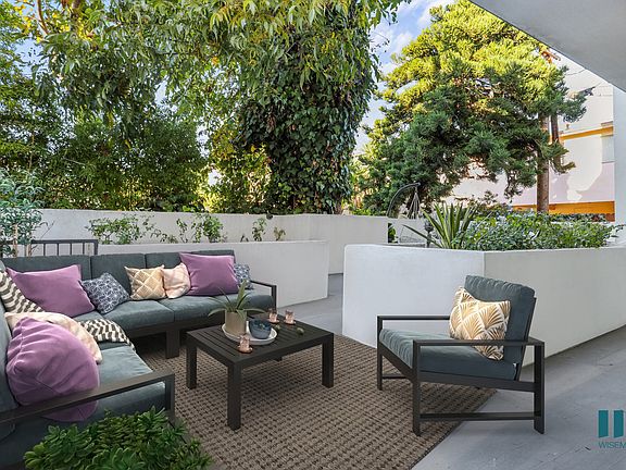 Outdoor Terrace with Seating