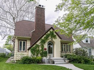 2322 C Ave NE, Cedar Rapids, IA 52402