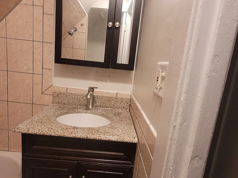 1803 Hervey Ave — Photo 11