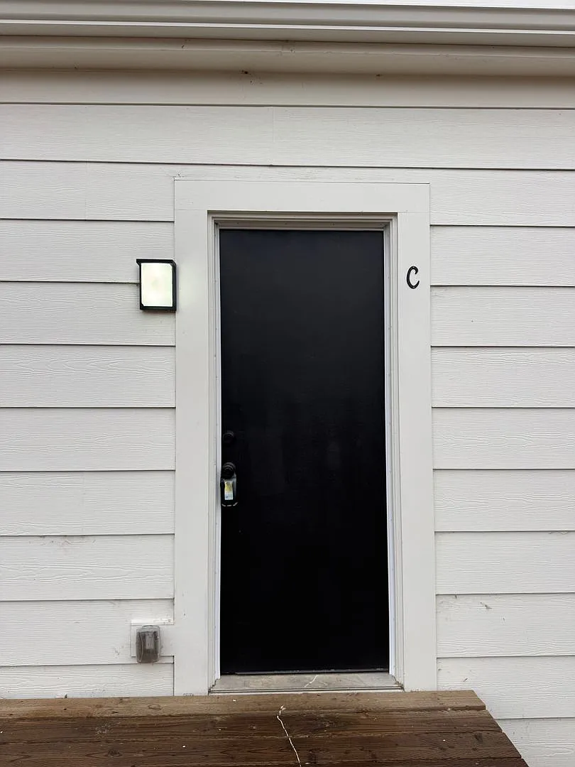 1627 Pine ST — Photo 2