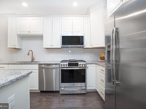5th image of 23265 Milltown Knoll Sq Unit 111