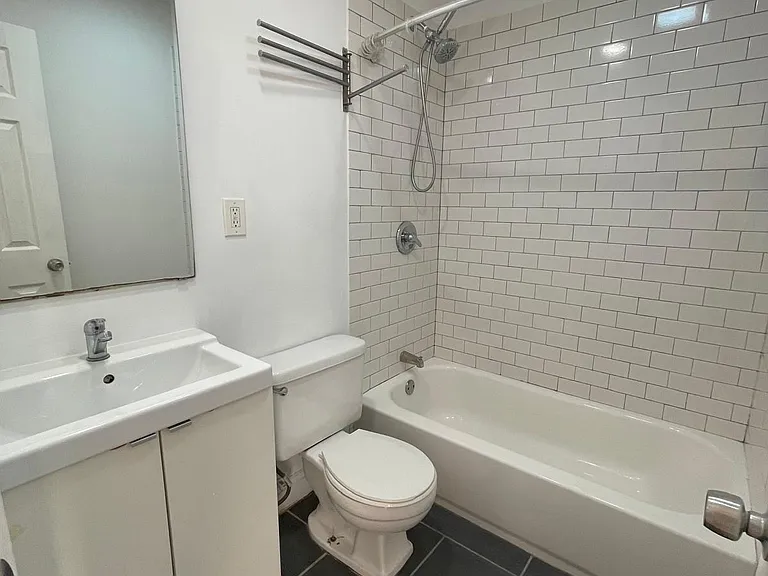 16.5 Wallis Ave #2 — Photo 11