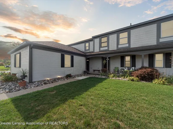 7441 Creekside Dr #4, Lansing, MI 48917