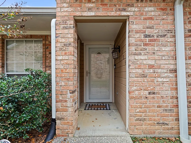 415 Thigpen Dr #1104 — Photo 6