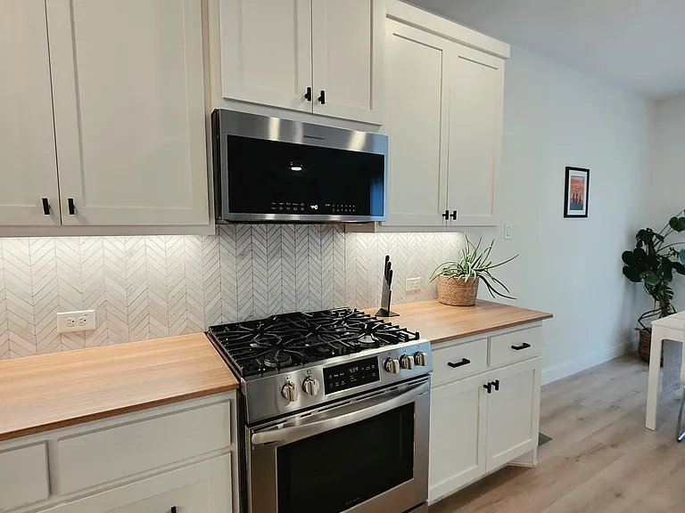 1002 Mikaela Dr — Photo 6