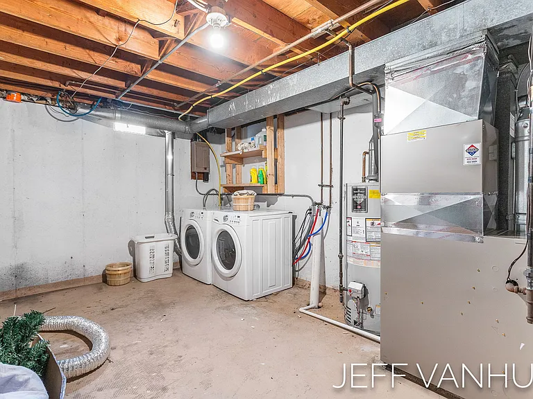 47 W 32nd St #47 — Photo 20