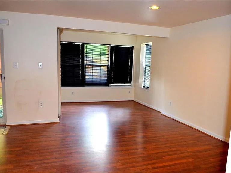 6863 Drifton Ct — Photo 22