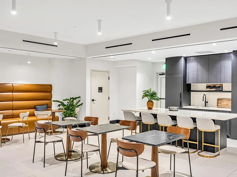 Building's Lounge