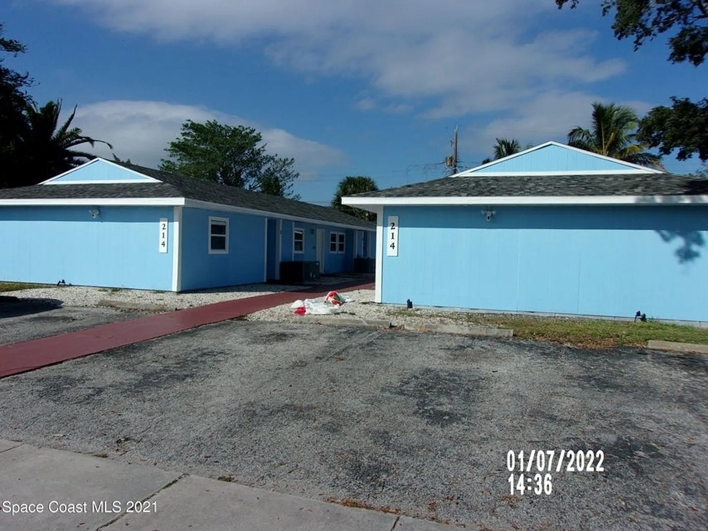 Short Distance to Beach — Photo 2