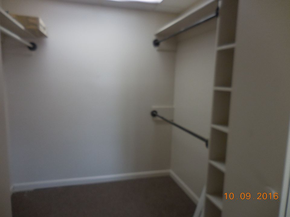 Walk In Closet