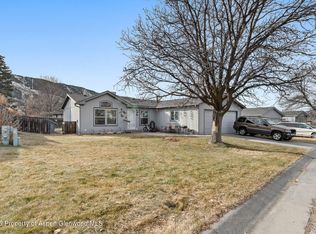 203 E Tamarack Cir, Parachute, CO 81635