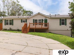 7615 N 33rd St, Omaha, NE 68112