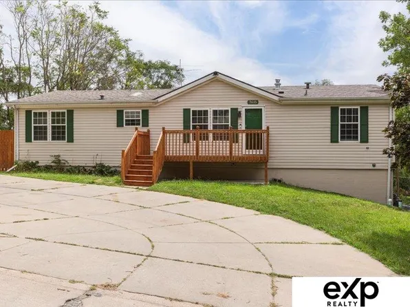 7615 N 33rd St, Omaha, NE 68112