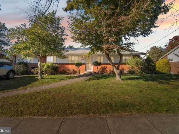 5021 White Flint Dr, Kensington, MD 20895