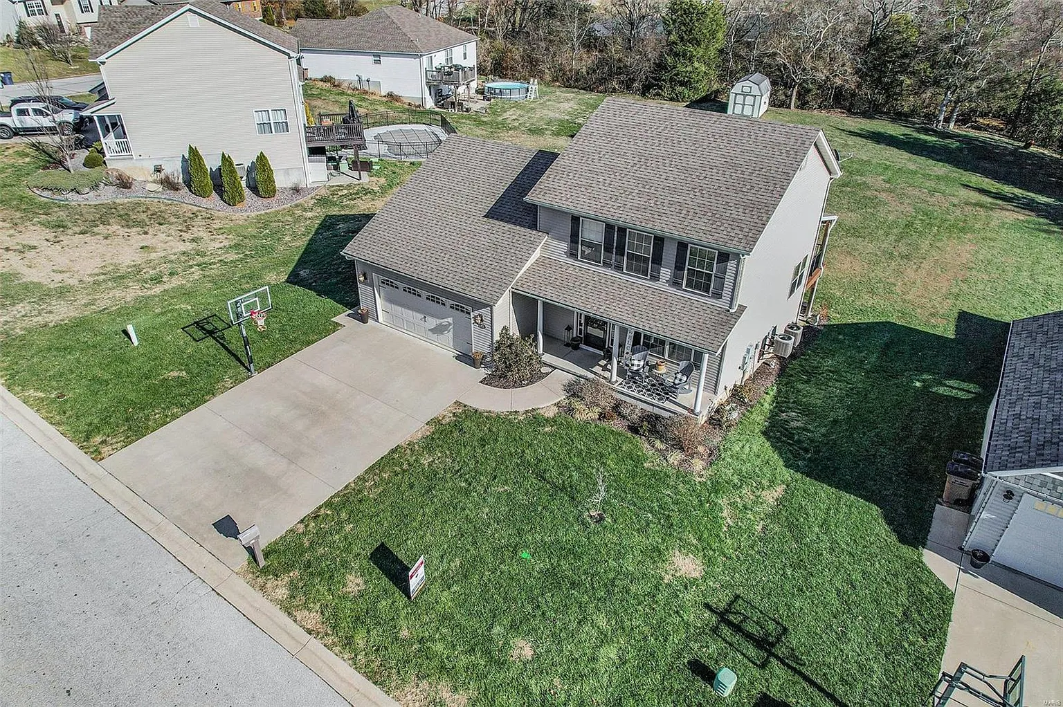 425 Holtgrewe Farms Loop photo 1