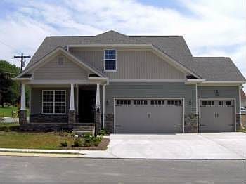 1st image of 2714 Mountain Cove Pl