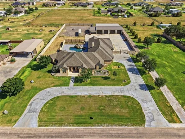 6604 E County Road 107, Midland, TX 79706