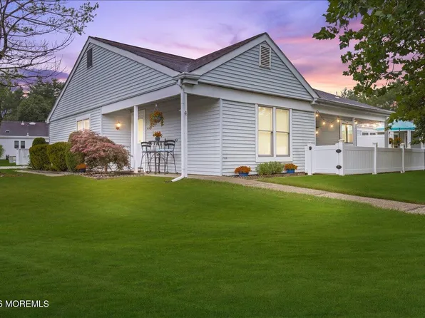 917A Liverpool Circle, Manchester, NJ 08759
