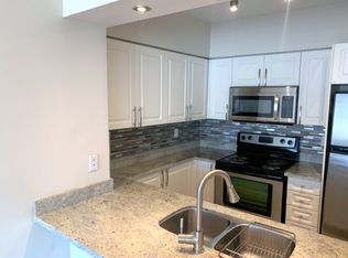 887 Bay St #U703, Toronto, ON