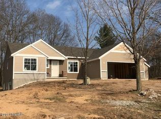 11798 Crystal Ridge Dr NE, Sparta, MI 49345