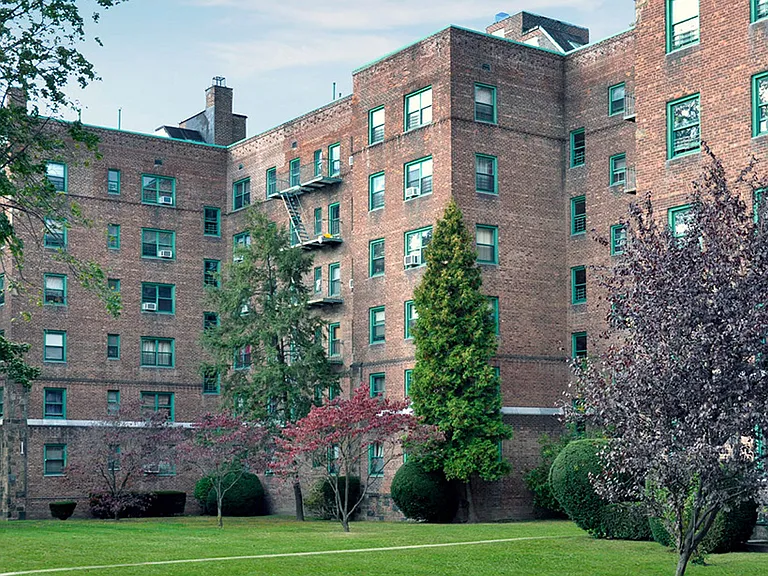 Glenwood Gardens Apartments — Photo 12