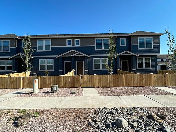 2nd image of 1275 NW Upas Ave