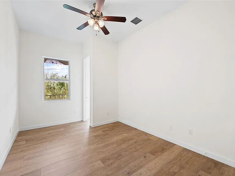 1430 SW 4th Ave #1430 — Photo 13