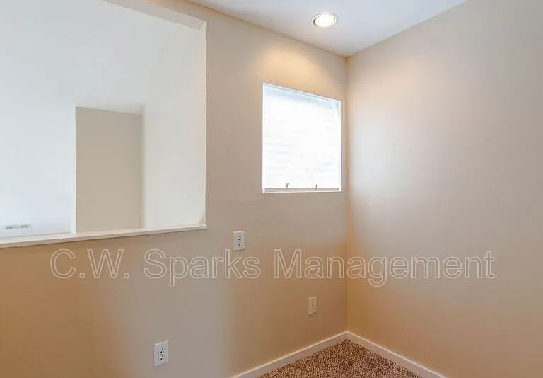 2724 Shelby Ave — Photo 13