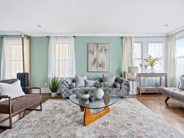 2806 Cortelyou Rd, Brooklyn, NY 11226