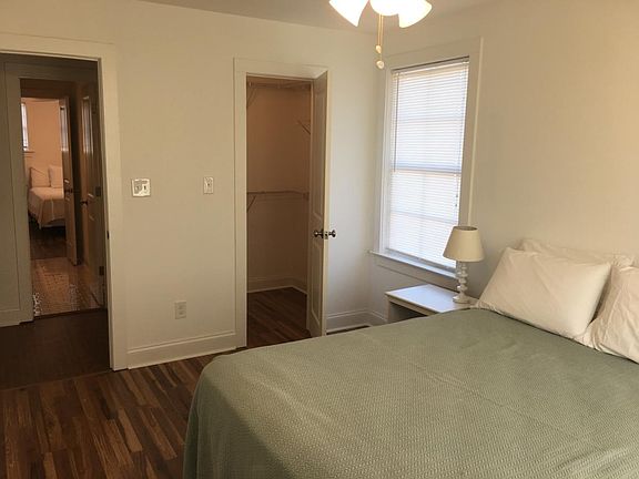 3rd image of 221 Cedar Crst