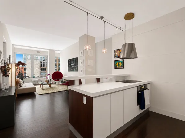 111 Fulton St APT 601, New York, NY 10038