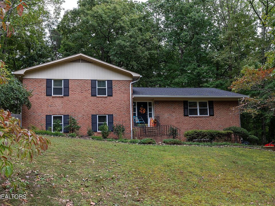 1st image of 5828 Briercliff Rd