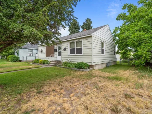 5204 N Belt St, Spokane, WA 99205