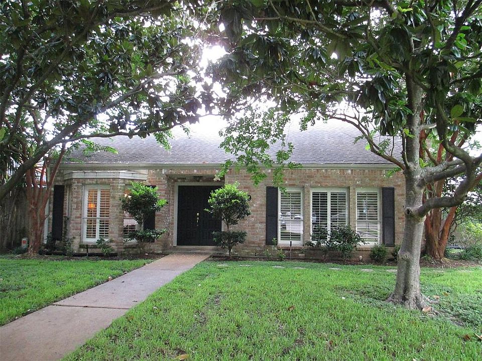 1st image of 2719 S Glen Haven Blvd