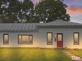 201 E Coffren St, Greenville, MI 48838