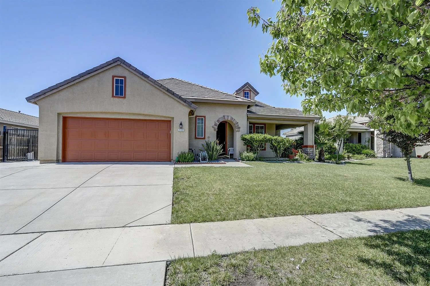 2122 Bidwell Bar Dr photo 1