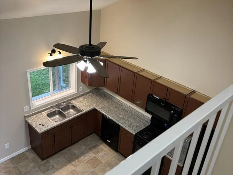 927 Quail Run — Photo 15