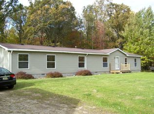 1166 W Gordonville Rd, Midland, MI 48640