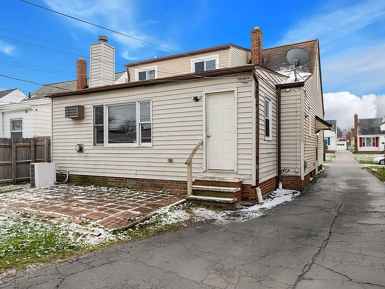 4153 Stilmore Rd — Photo 5
