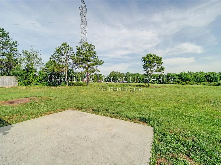3702 Cardinal Bluff Ln — Photo 43
