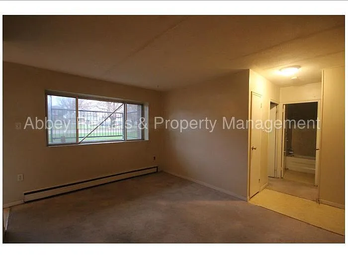 1170 Hamilton Rd photo 1
