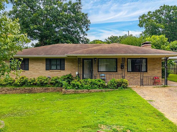 4th image of 4008 Emerson Dr